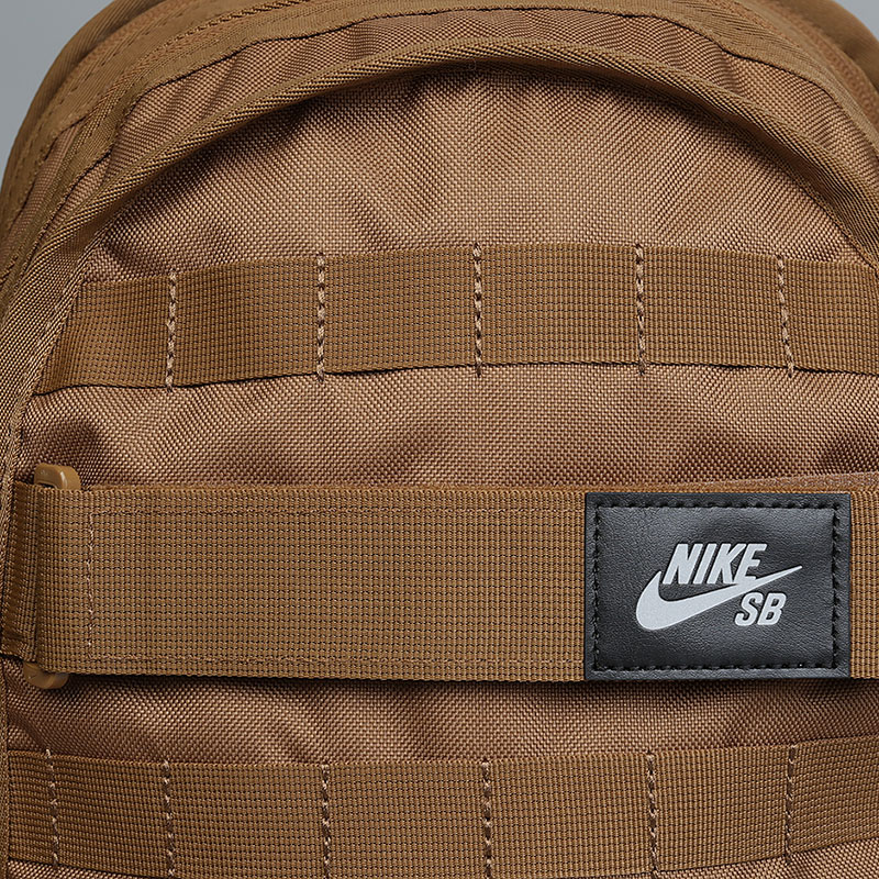  коричневый рюкзак Nike SB RPM Skateboarding Backpack 26L BA5403-234 - цена, описание, фото 2